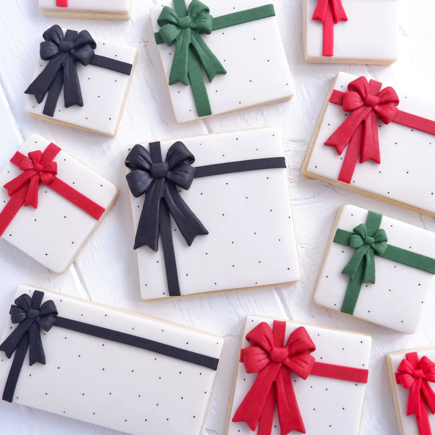 MOLDE SILICONA KATY SUE - LAZOS CON CINTA LARGA / "LONG TAIL BOWS"