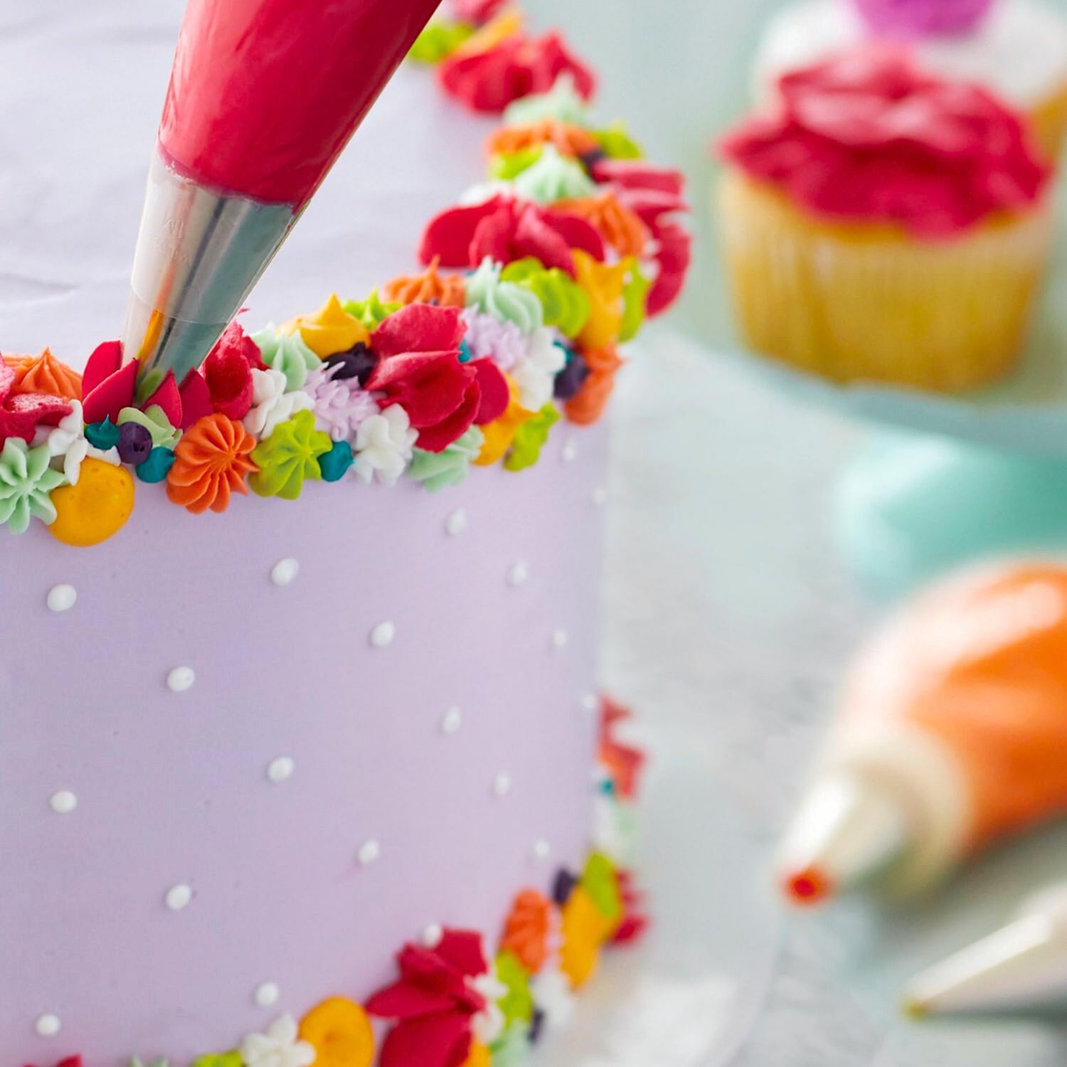 SET DECORACION DELUXE WILTON - 46 PIEZAS